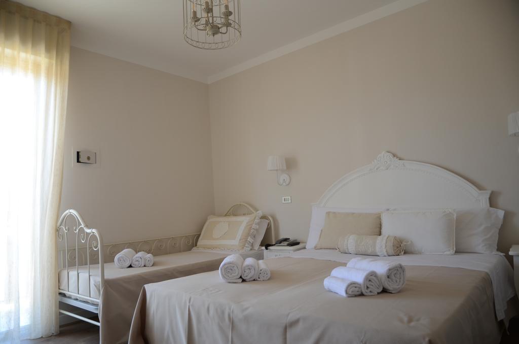 Hotel Monique Cervia Extérieur photo