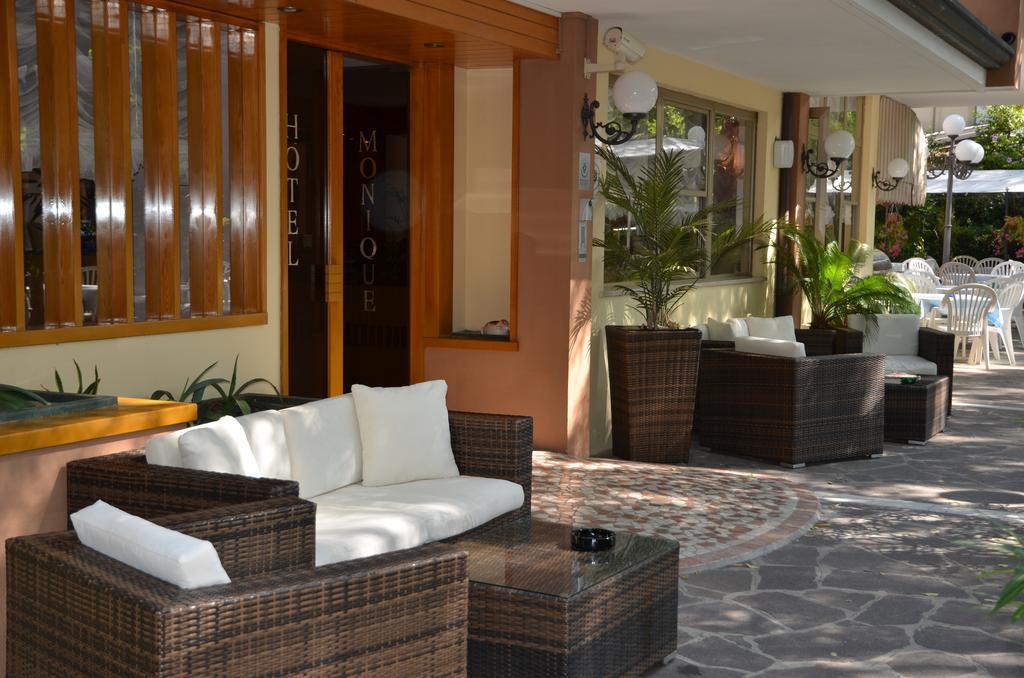 Hotel Monique Cervia Extérieur photo