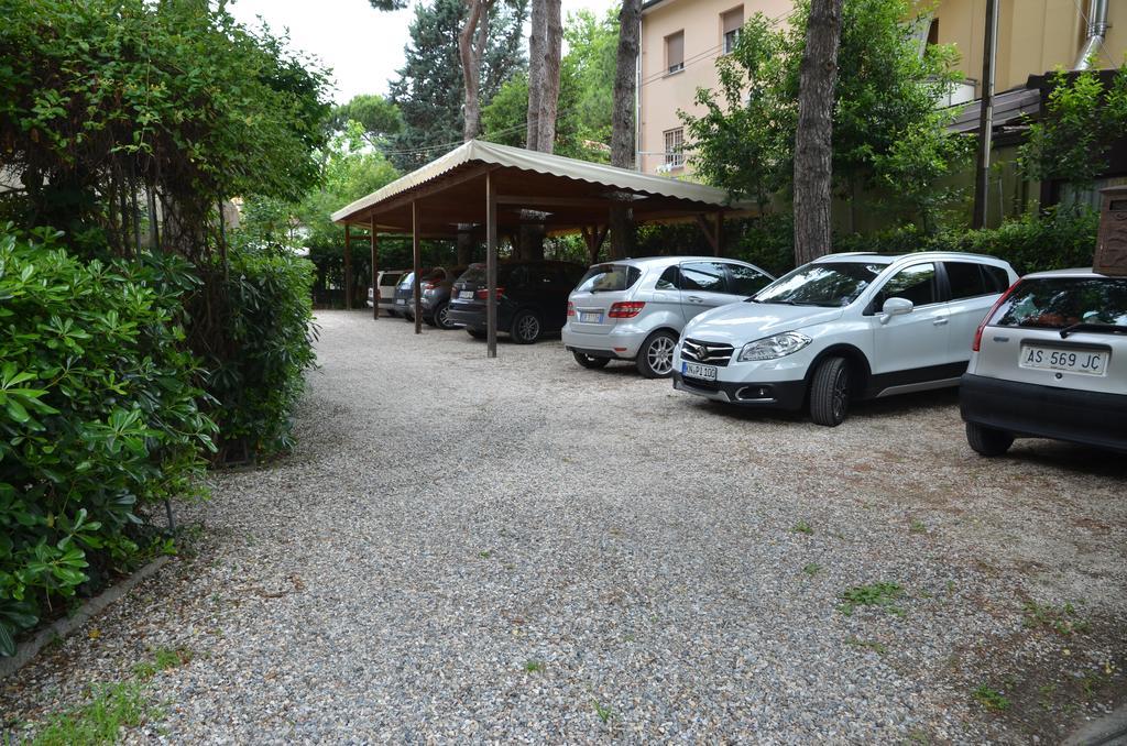 Hotel Monique Cervia Extérieur photo