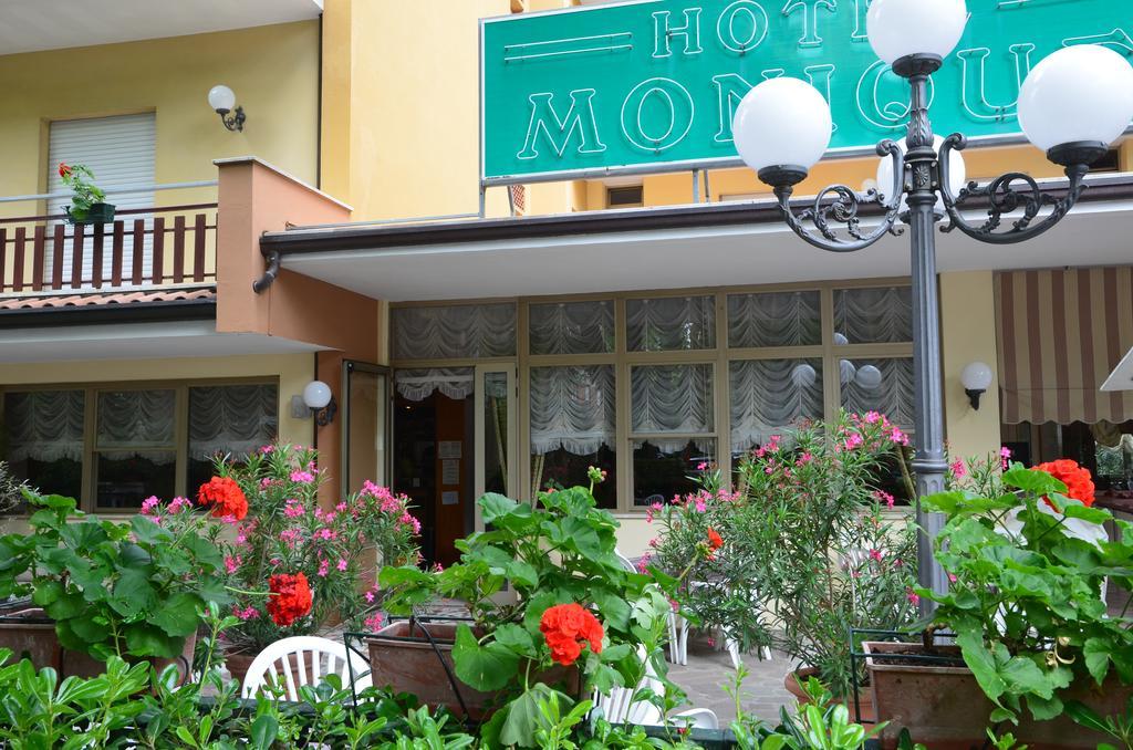 Hotel Monique Cervia Extérieur photo