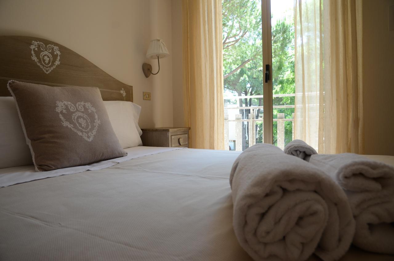 Hotel Monique Cervia Extérieur photo
